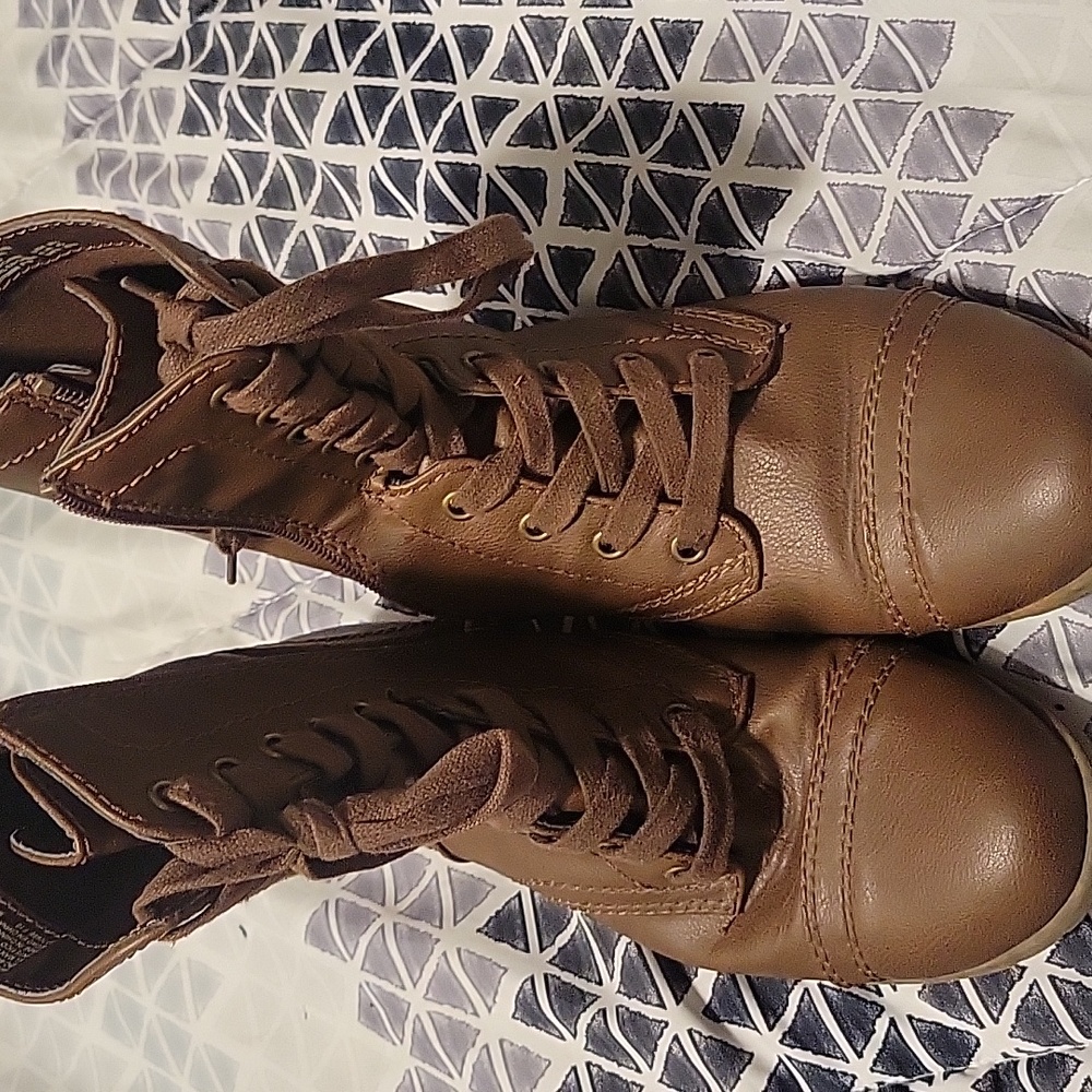 Brown ankle boots